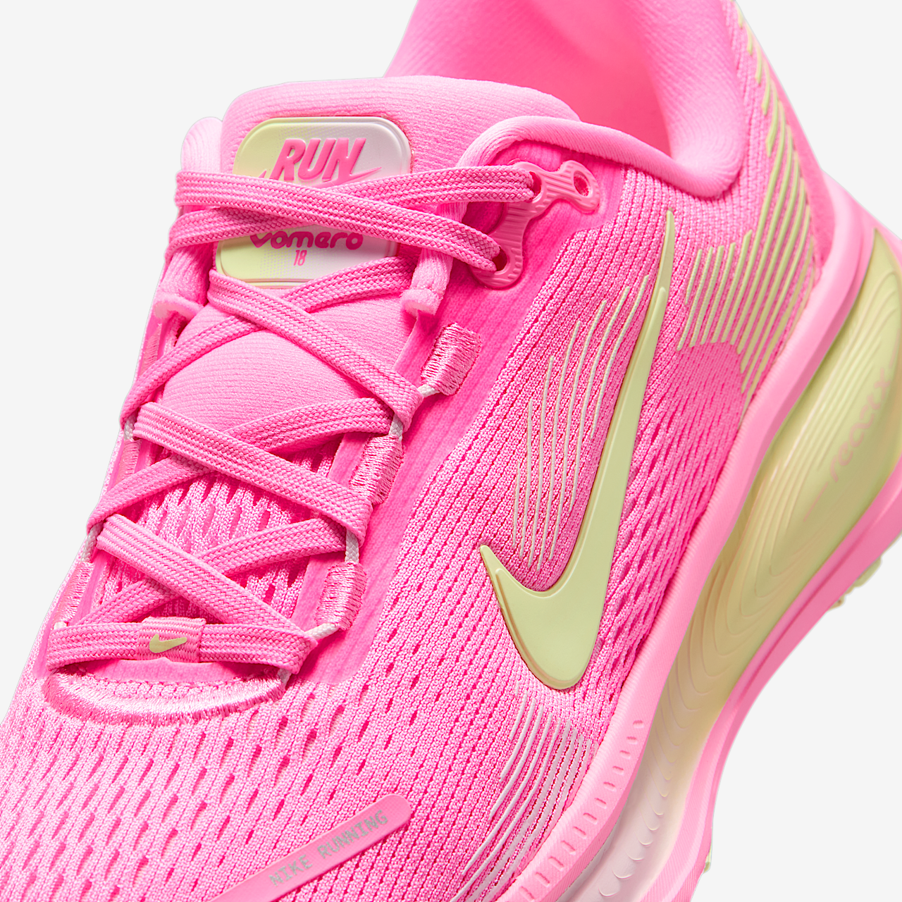 Nike Vomero sneaker Pink Spell/Pink Foam/Barely Volt
