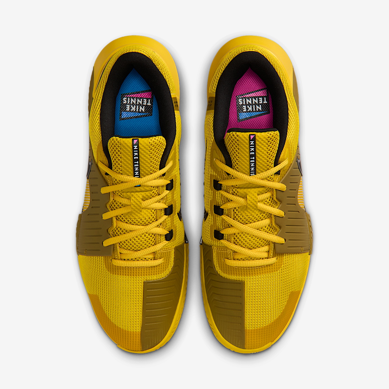 Nike  sneaker Saffron Quartz/Olive Flak/Sail/Zwart