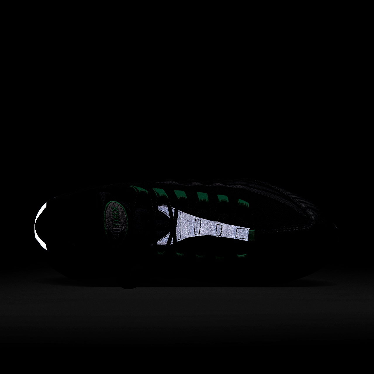 Nike Air Max sneaker Zwart/Zwart/Pearl Grey/Green Shock