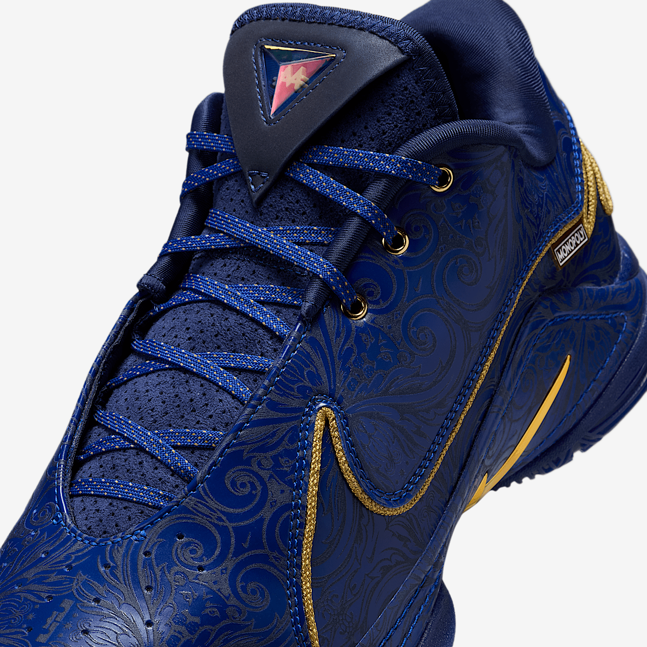 Nike LeBron sneaker Deep Royal Blue/Midnight Navy/Metallic Gold