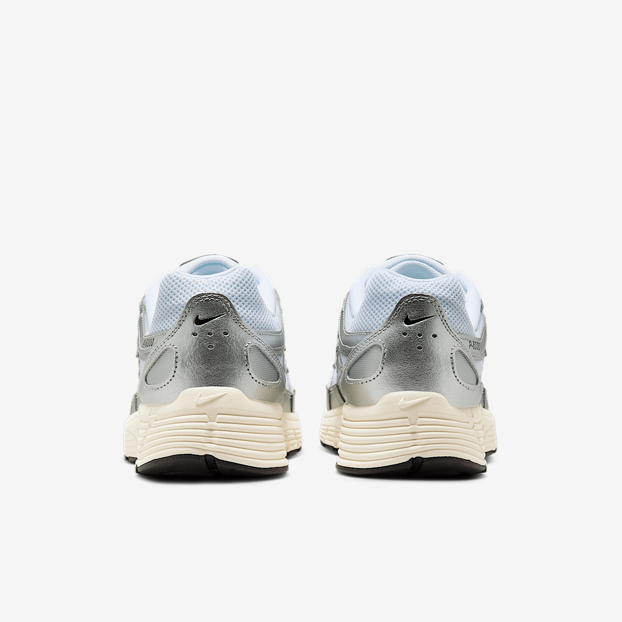 Nike P-6000 sneaker Wit/Metallic Silver/Flat Silver/Zwart
