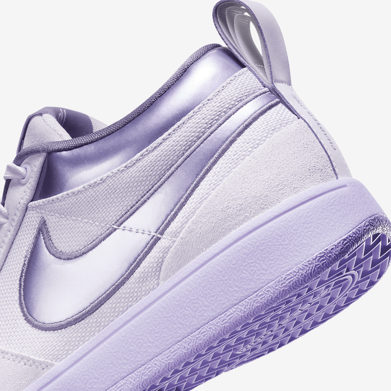 Nike  sneaker Barely Grape/Lilac Bloom/Daybreak