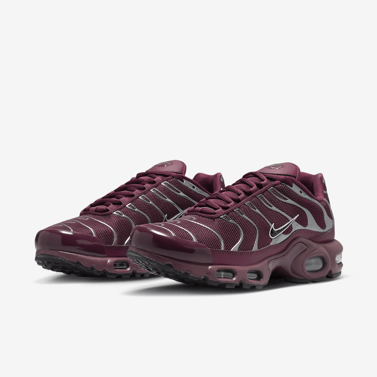 Nike Air Max Plus sneaker Night Maroon/Dark Team Red/Metallic Silver/Zwart