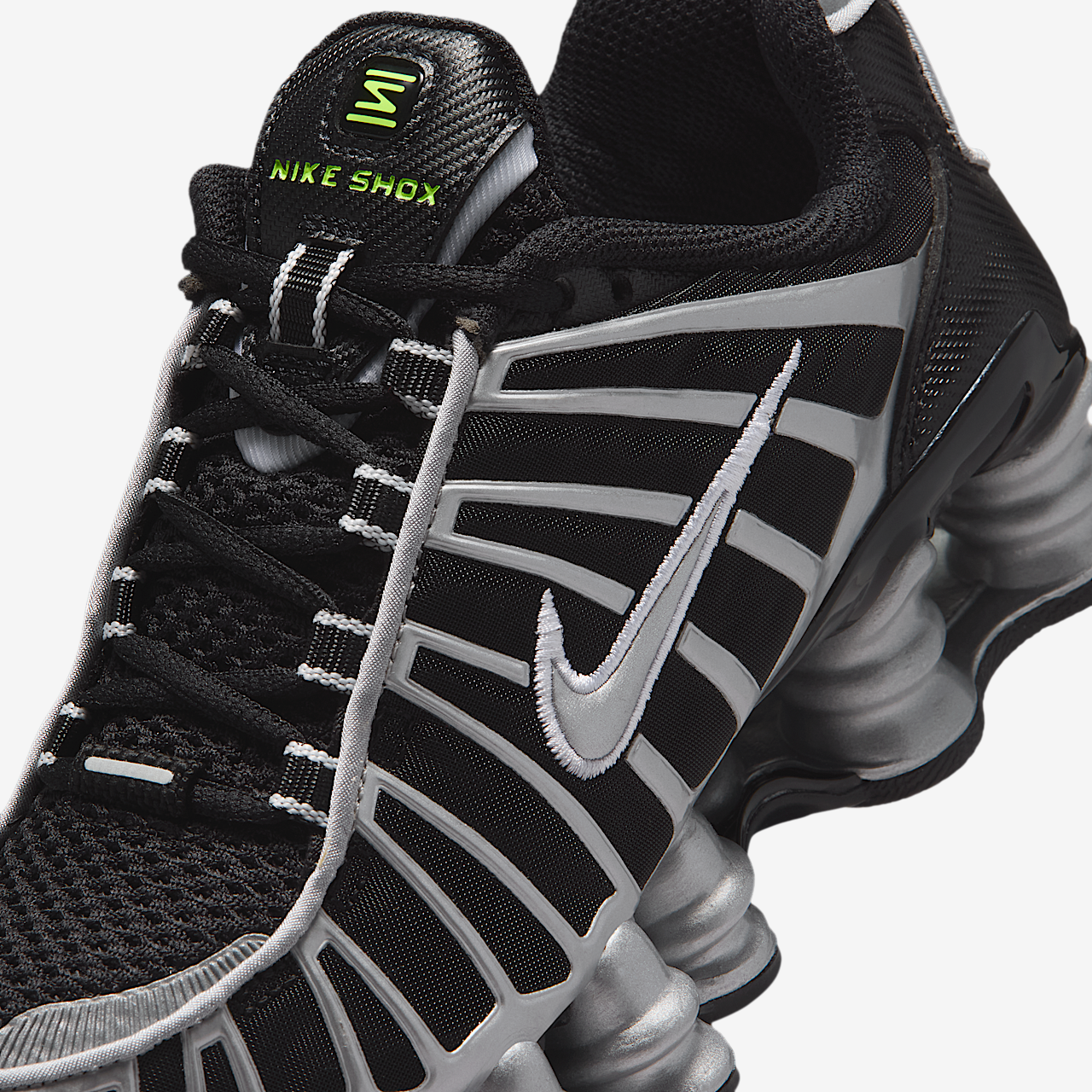 Nike Nike Shox sneaker Zwart/Volt Ice/Photon Dust/Metallic Silver