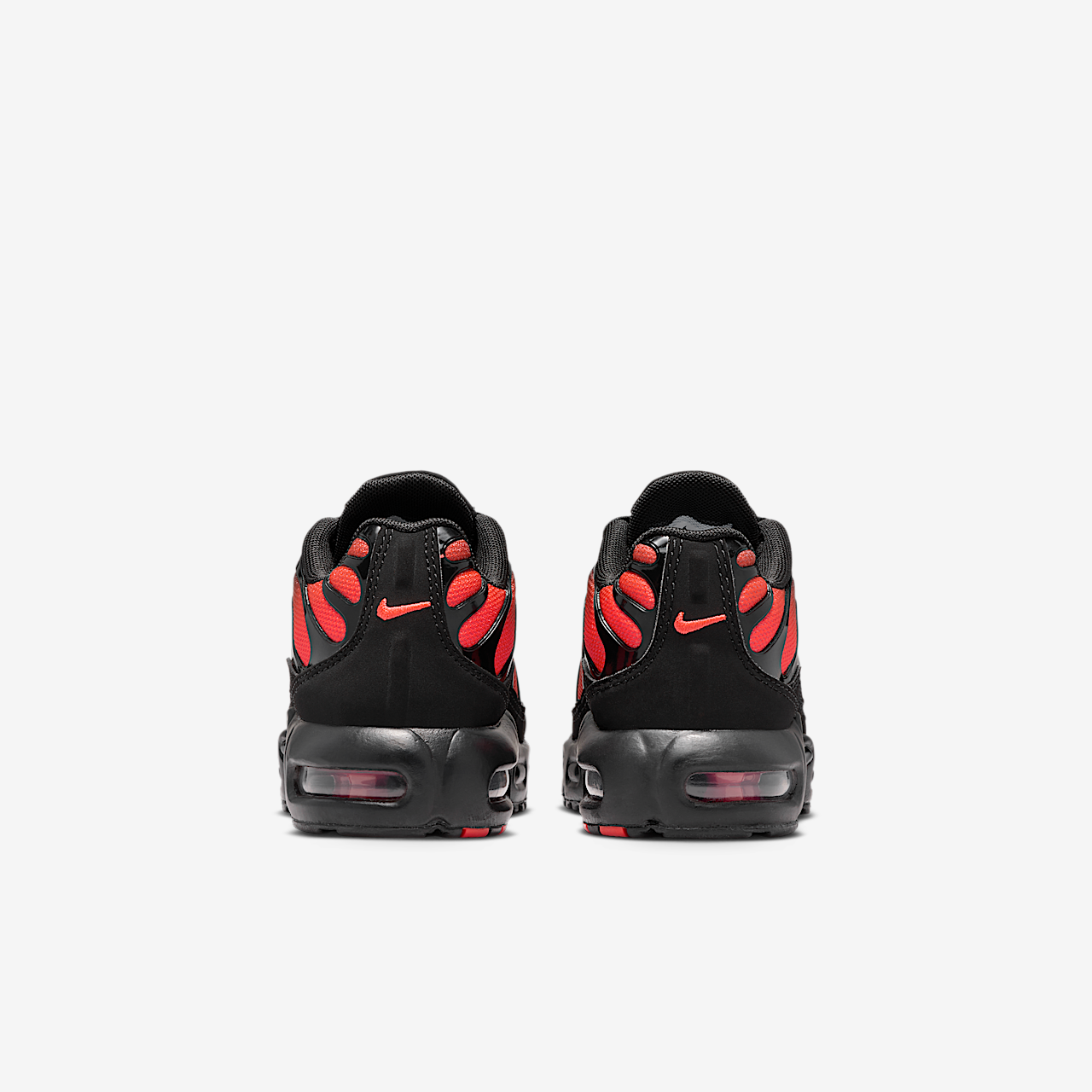 Nike Air Max Plus sneaker Zwart/Light Crimson/Noble Red/Zwart