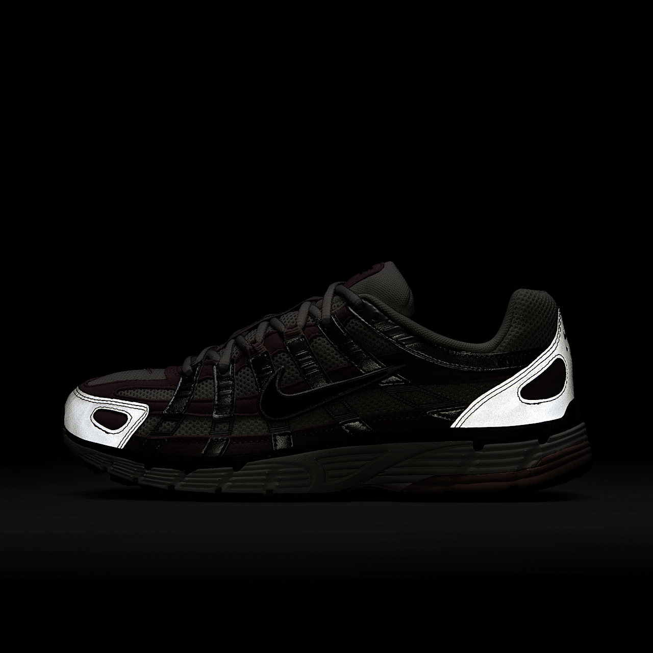 Nike P-6000 sneaker Summit White/Metallic Silver/Burgundy Crush/Plum Chalk