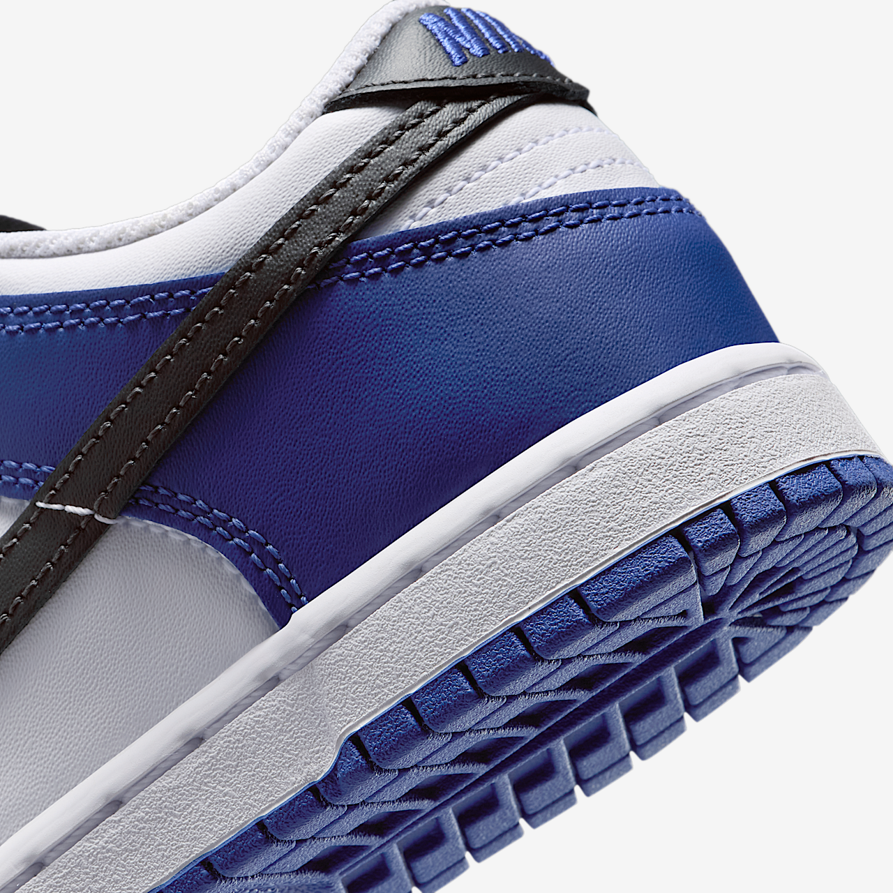 Nike Dunk Low sneaker Wit/Deep Night/Dark Smoke Grey