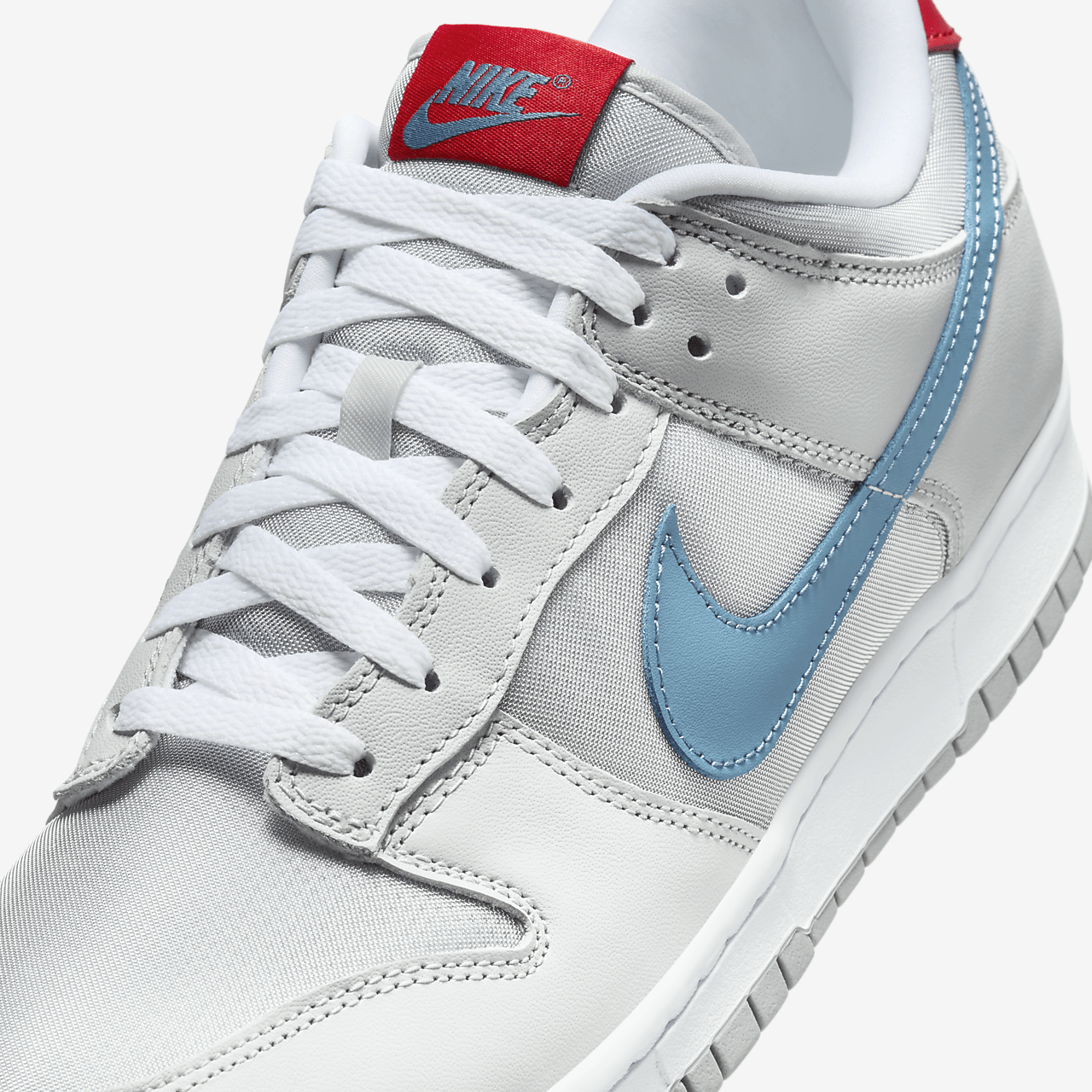 Nike Dunk Low sneaker Metallic Silver/Neutral Grey/Flat Silver/Aegean Storm