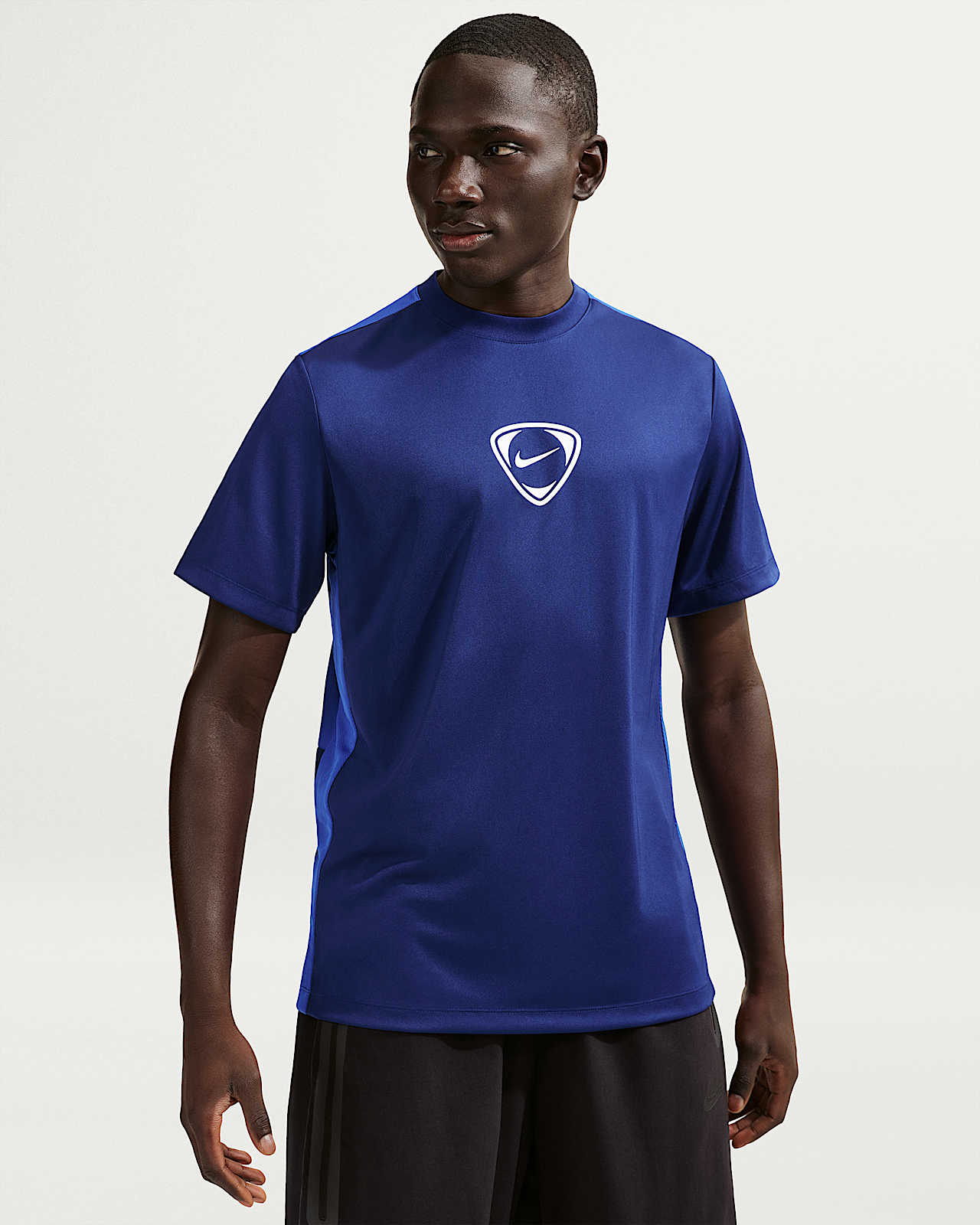 Мужские шорты Nike Academy+ Dri-FIT Short-Sleeve Soccer Top