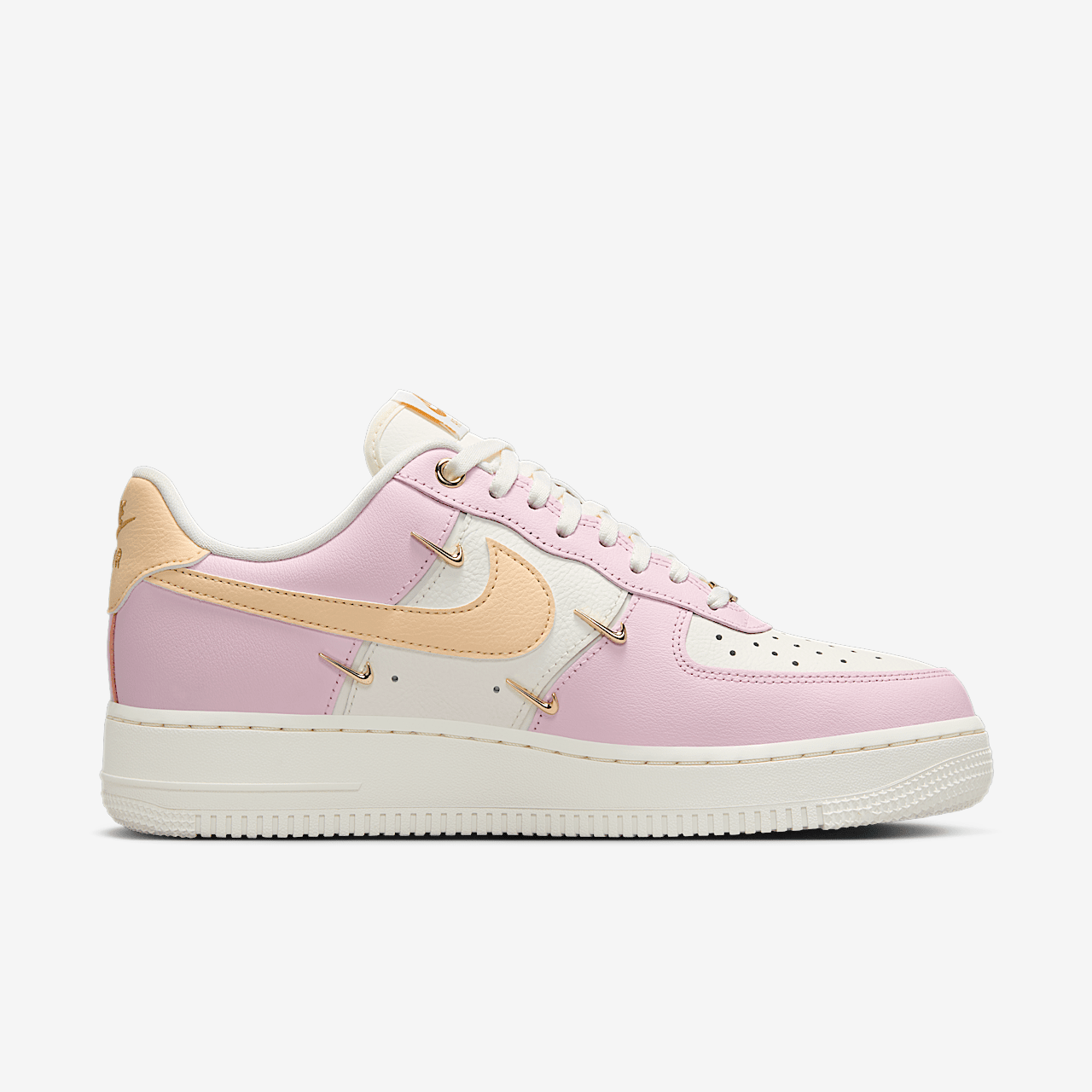 Nike Air Force 1 sneaker Pink Foam/Sail/Metallic Gold/Pale Vanilla