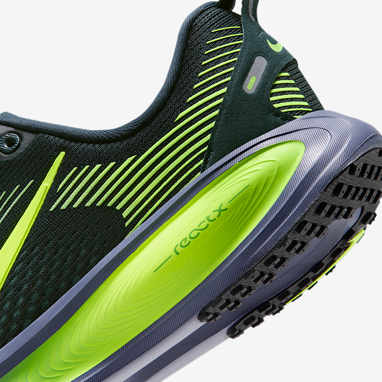 Nike Vomero sneaker Seaweed/Cannon/Sanded Purple/Volt