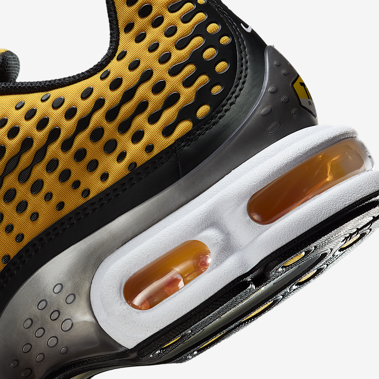Nike Air Max Plus sneaker Varsity Maize/Zwart/Metallic Silver/Wit