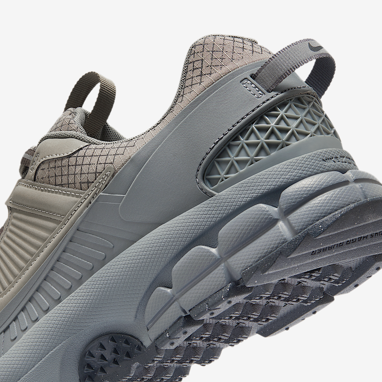 Nike Nike Zoom Vomero Roam sneaker Metallic Pewter/Cool Grey/Anthracite/Metallic Pewter