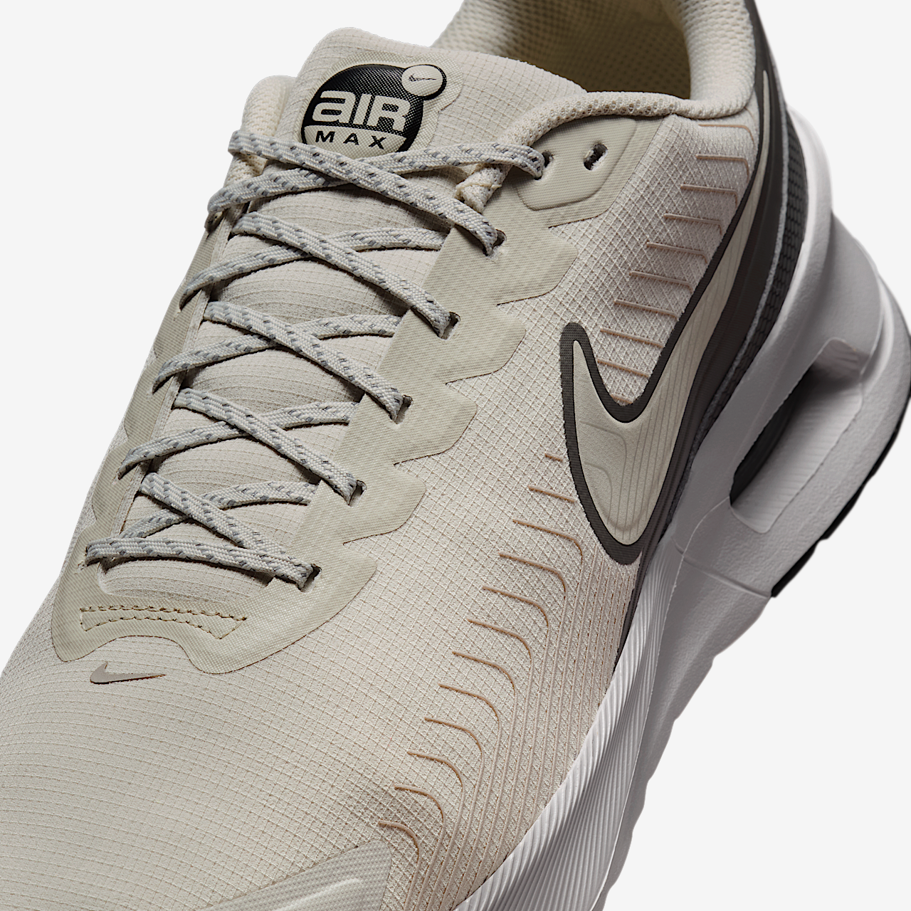 Nike Air Max Nuaxis sneaker Light Bone/Flat Pewter/Light Iron Ore/Light Bone