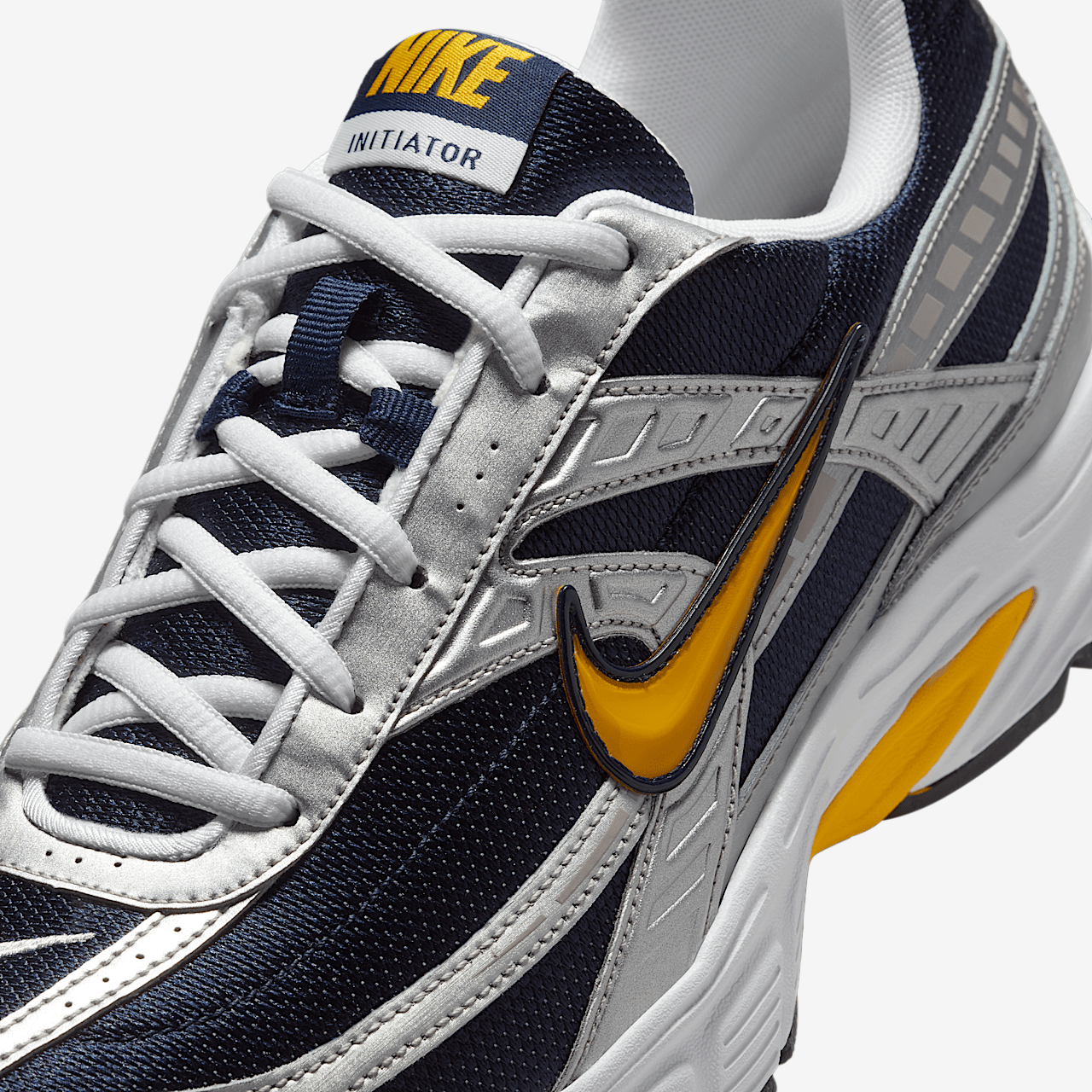 Nike Nike Initiator sneaker Obsidian/Metallic Silver/Wit/Team Gold