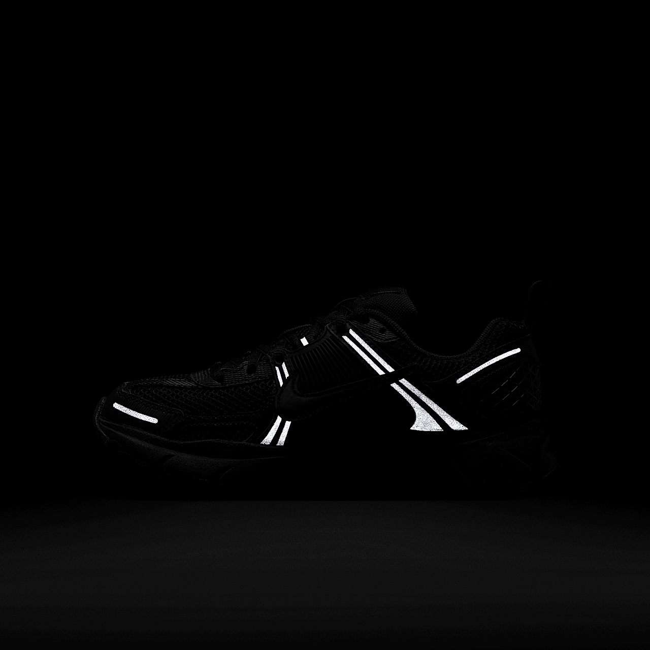Nike Vomero sneaker Zwart/Zwart