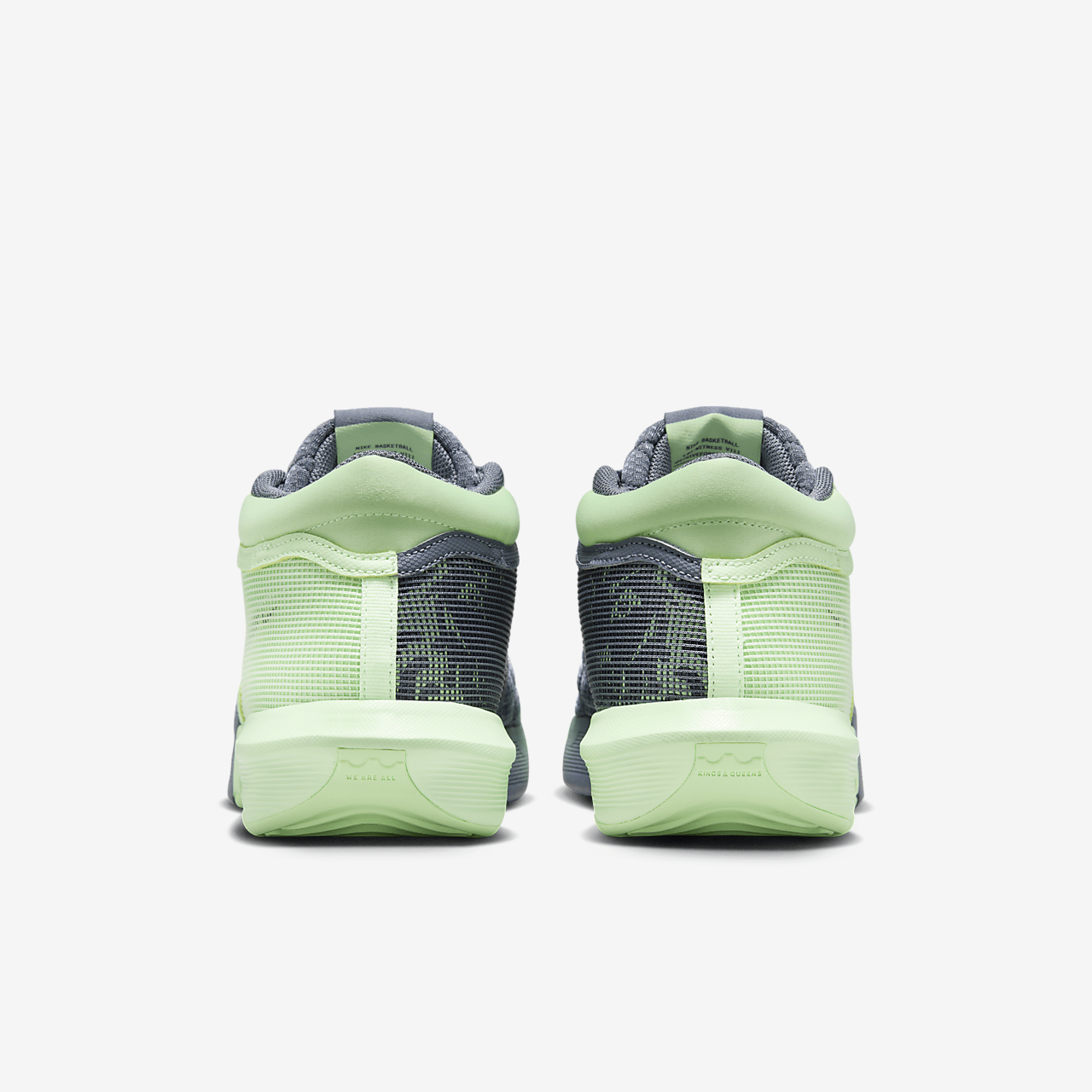 Nike LeBron sneaker Vapor Green/Light Carbon/Wit