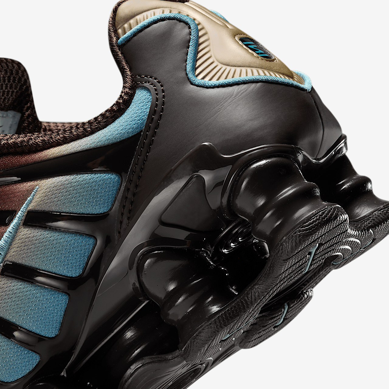 Nike Shox sneaker Velvet Brown/Desert Khaki/Denim Turquoise