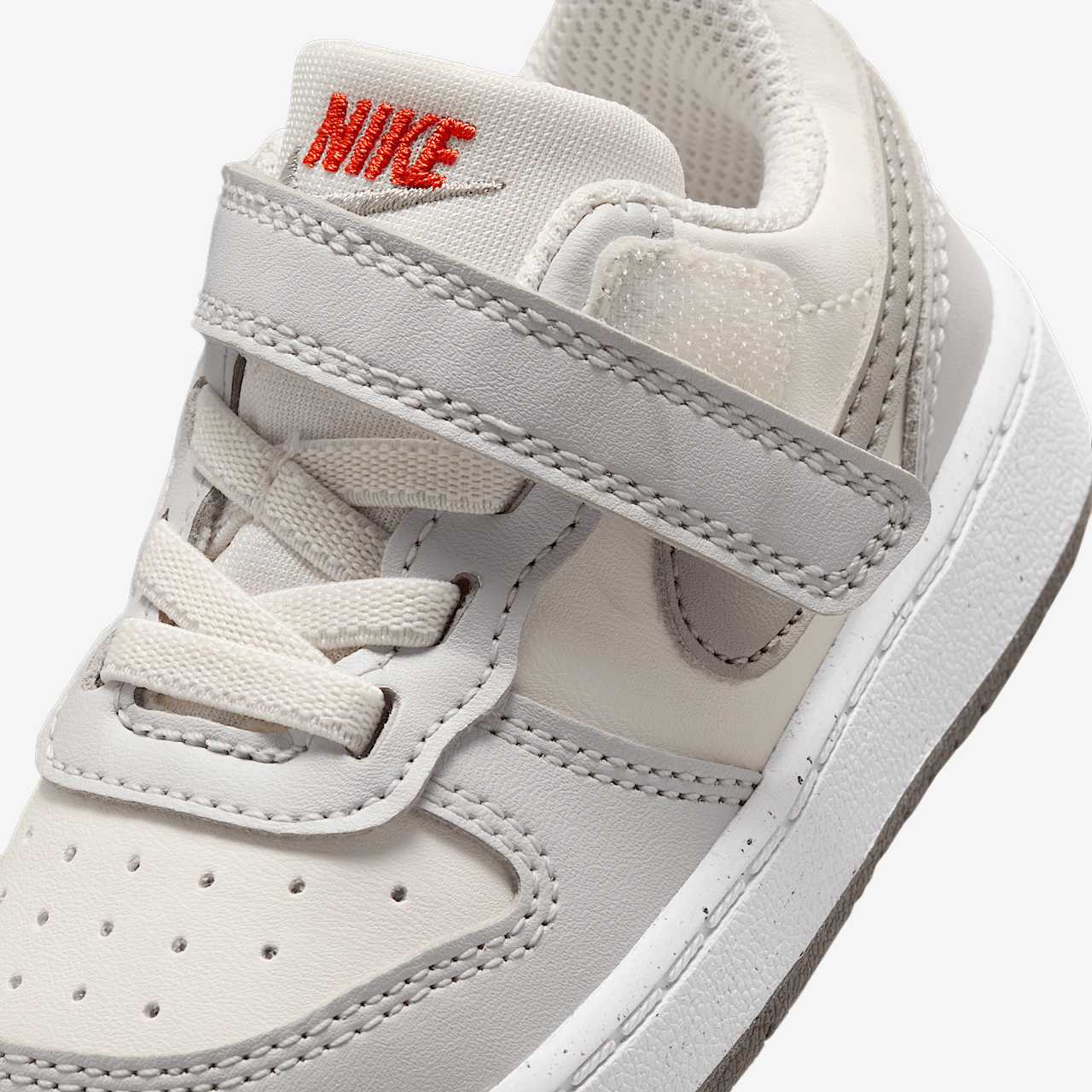 Nike  sneaker Sail/Photon Dust/Picante Red/College Grey