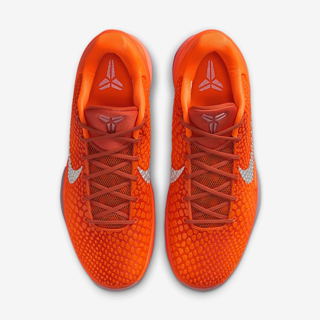 Nike Kobe sneaker Total Orange/Cosmic Clay/Metallic Silver