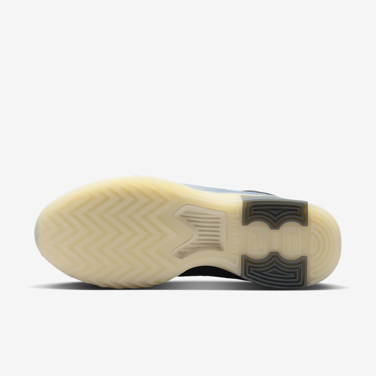 Nike LeBron sneaker Zwart/Coconut Milk/Iron Grey
