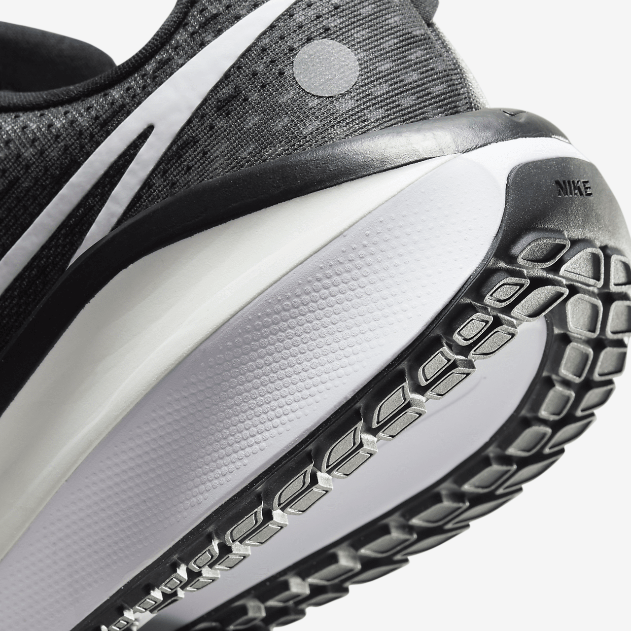 Nike Vomero sneaker Zwart/Anthracite/Wit