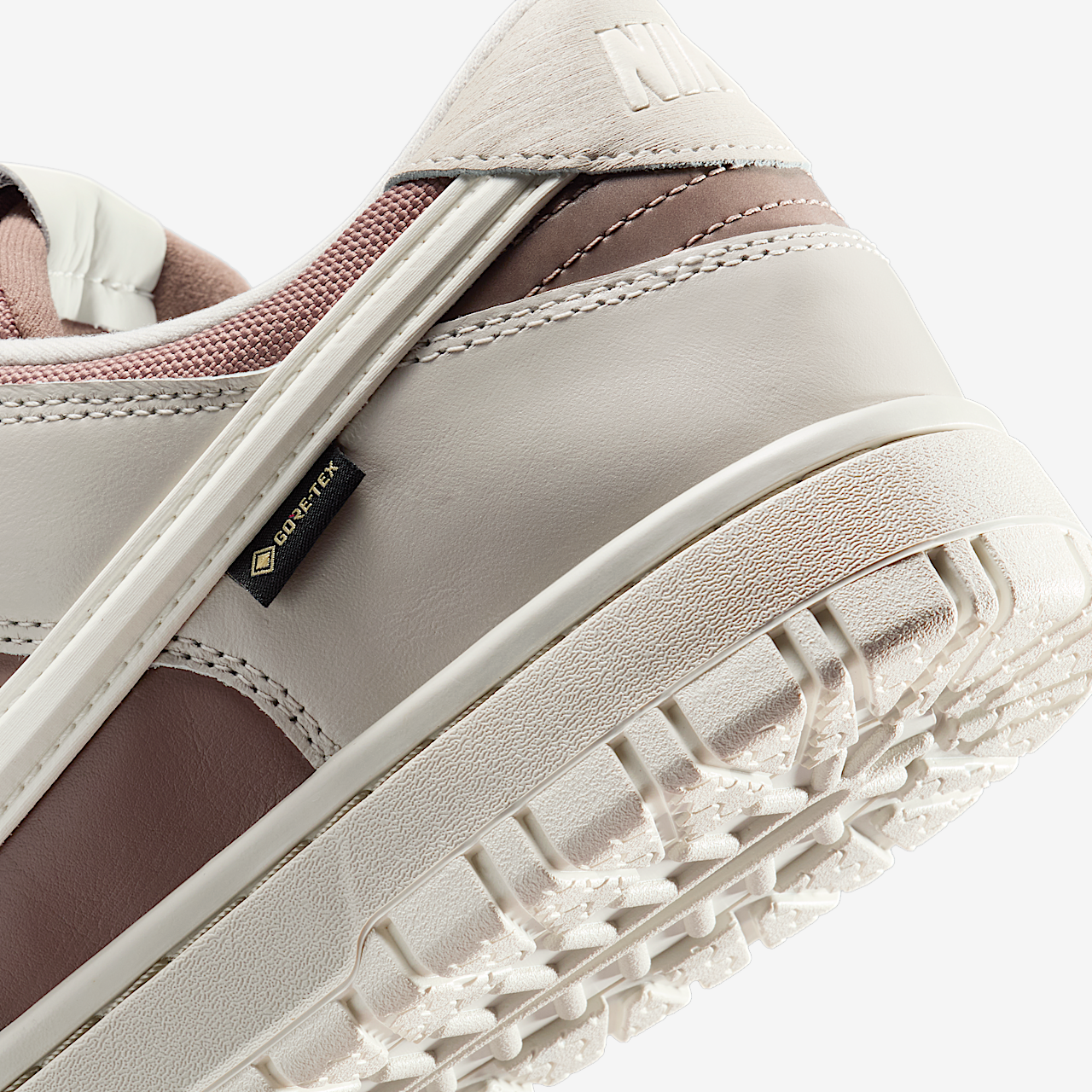 Nike Dunk Low sneaker Light Bone/Mink Brown/Sail