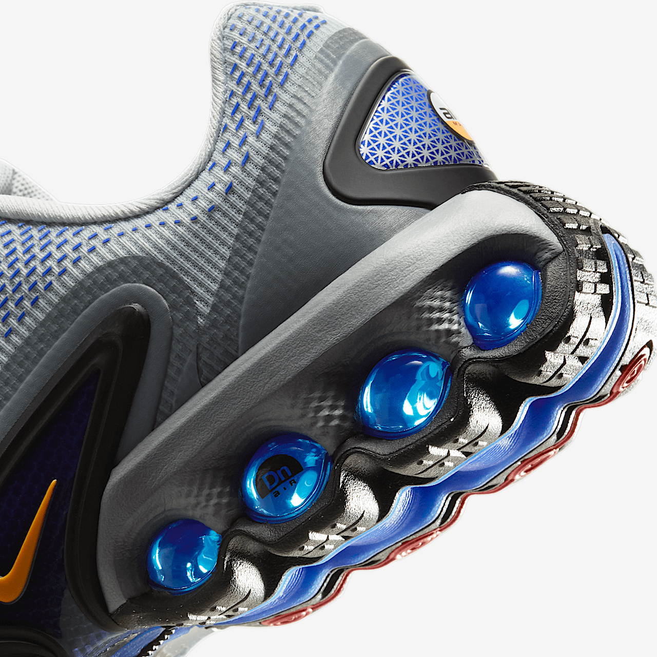 Nike Air Max DN sneaker Wolf Grey/Hyper Royal/Metallic Silver/Bright Ceramic