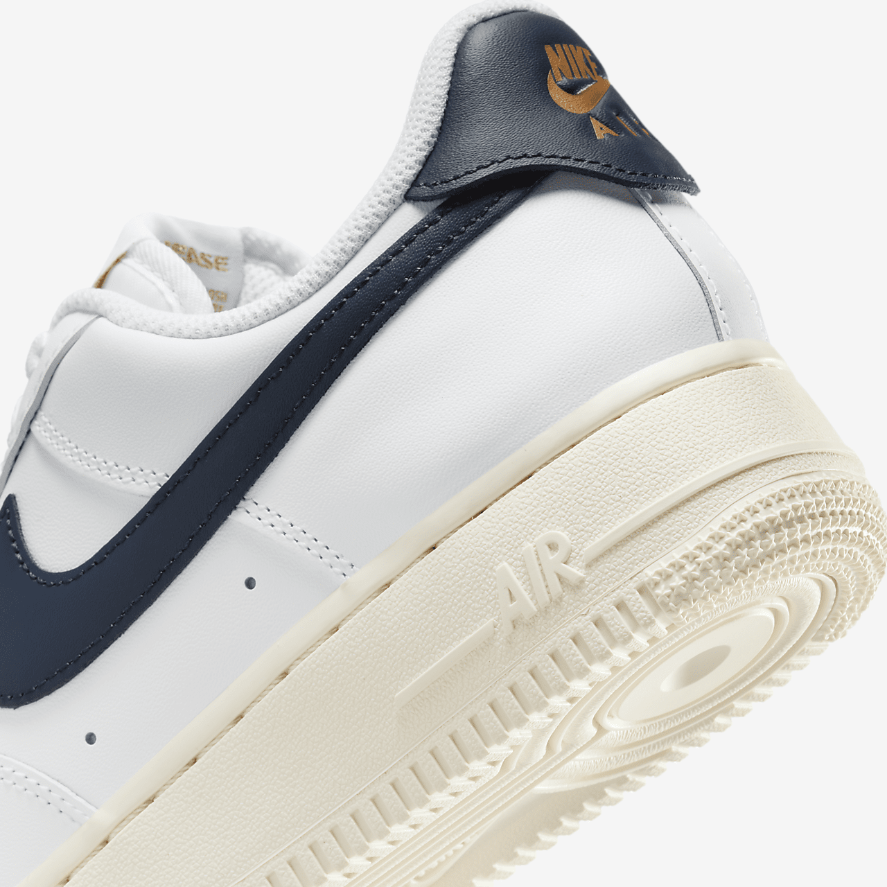 Nike Air Force 1 sneaker Wit/Pale Ivory/Metallic Gold/Obsidian