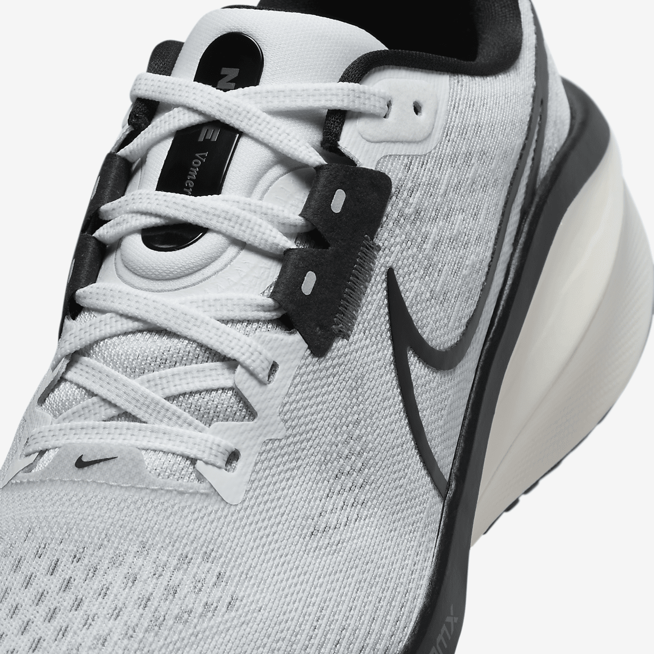 Nike Vomero sneaker Wit/Pure Platinum/Vintage Green/Zwart