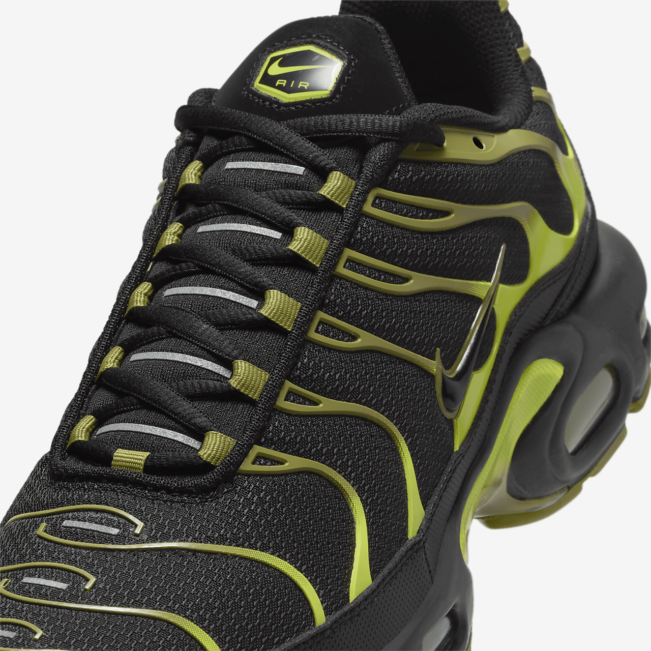 Nike Air Max Plus sneaker Zwart/Cyber/Pacific Moss/Zwart