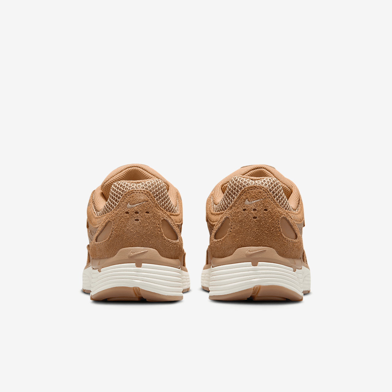 Nike P-6000 sneaker Flax/Metallic Gold/Sail/Flax