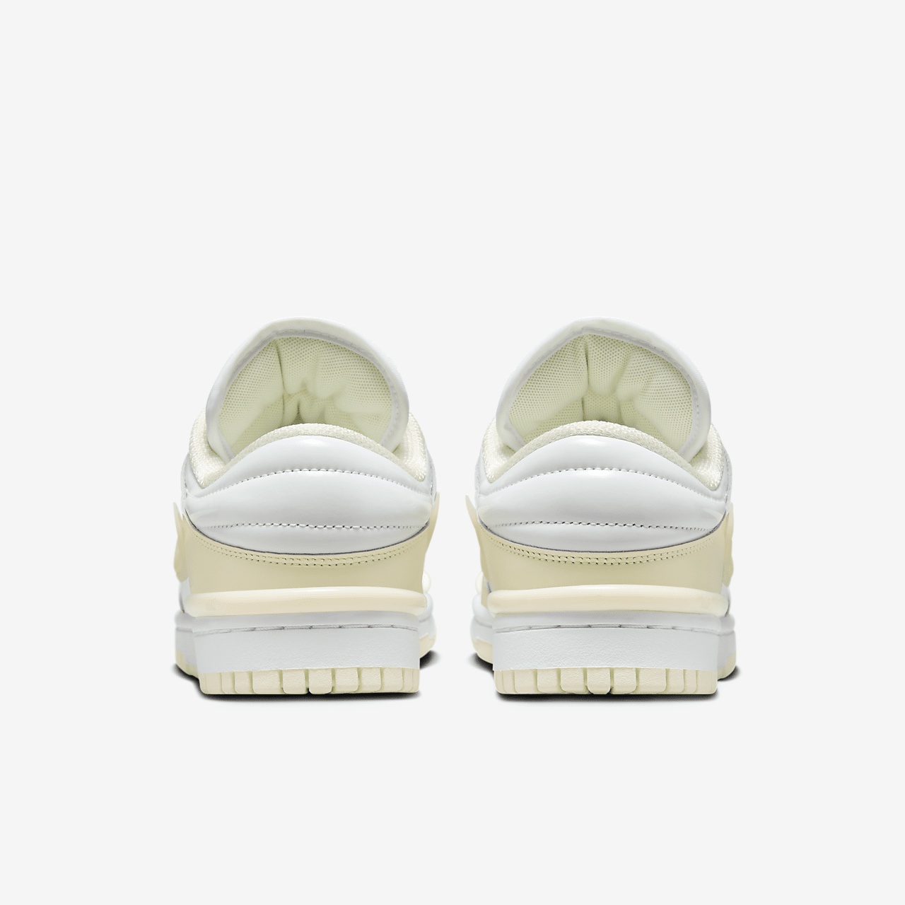 Nike Dunk Low sneaker Coconut Milk/Wit/Guava Ice