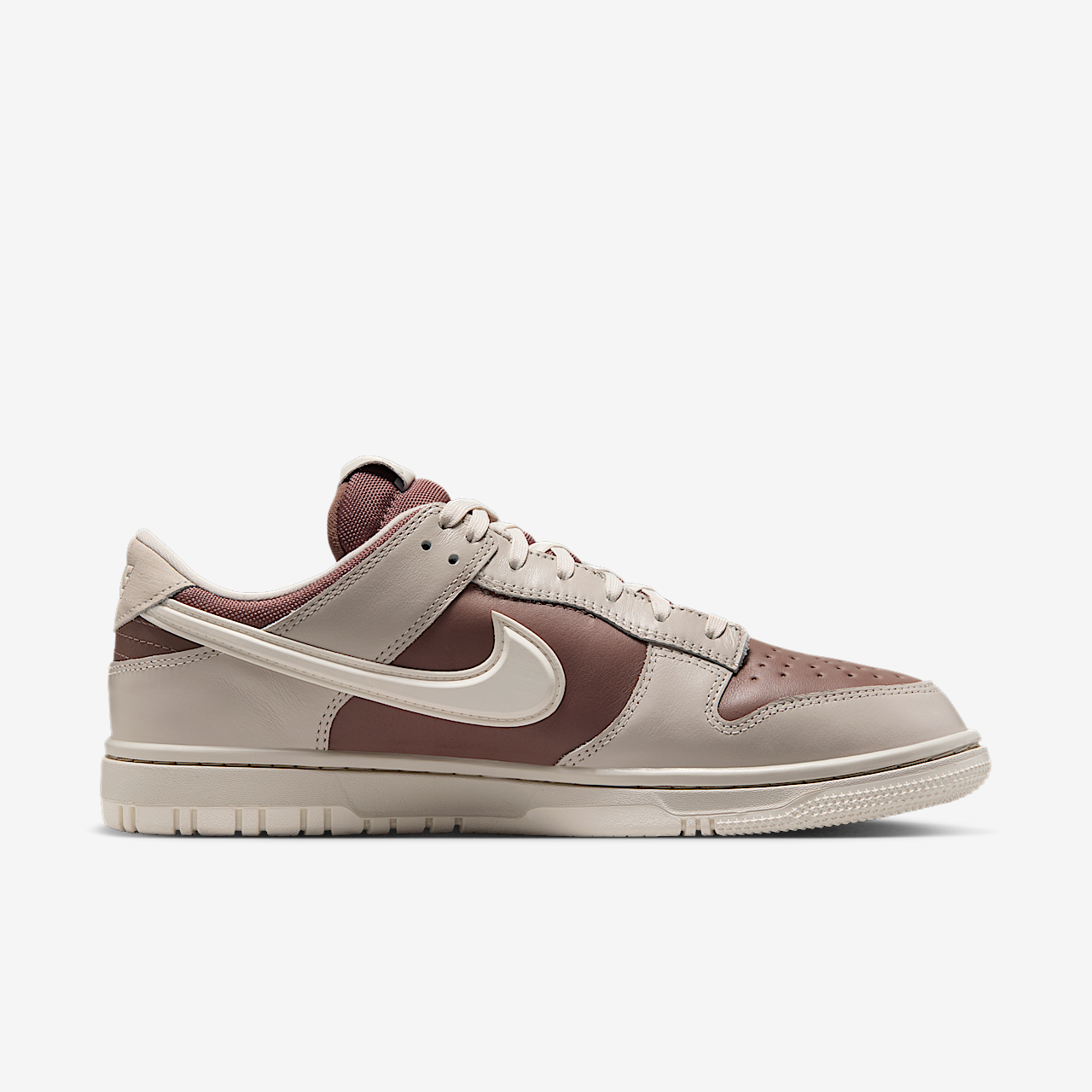 Nike Dunk Low sneaker Light Bone/Mink Brown/Sail