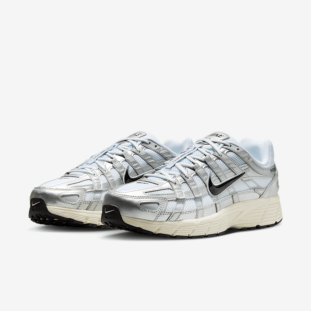 Nike P-6000 sneaker Wit/Metallic Silver/Flat Silver/Zwart