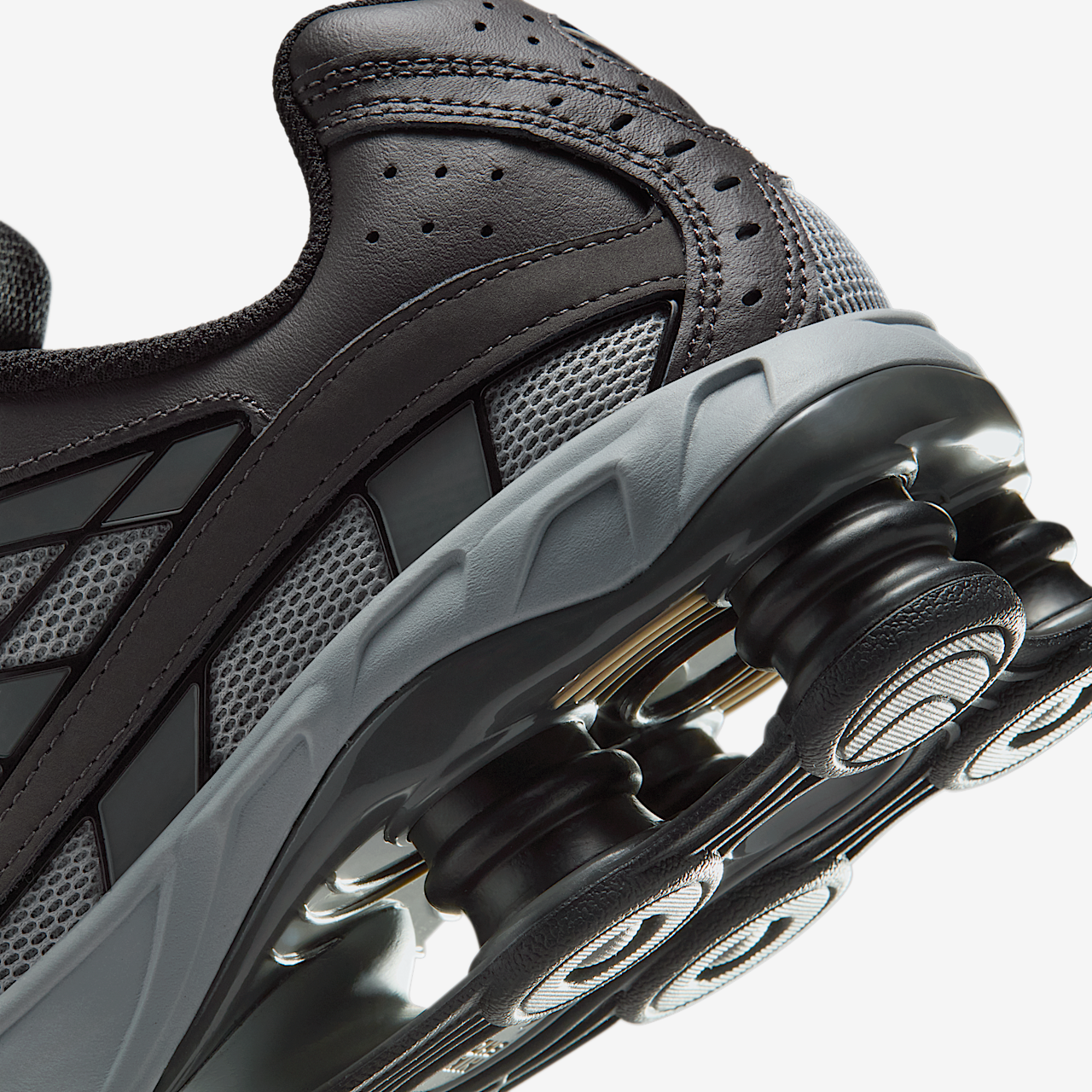Nike Nike Shox sneaker Light Smoke Grey/Medium Ash/Zwart/Photon Dust