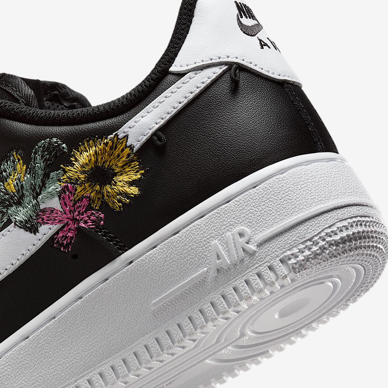Nike Air Force 1 sneaker Zwart/Metallic Gold/Wit/Wit