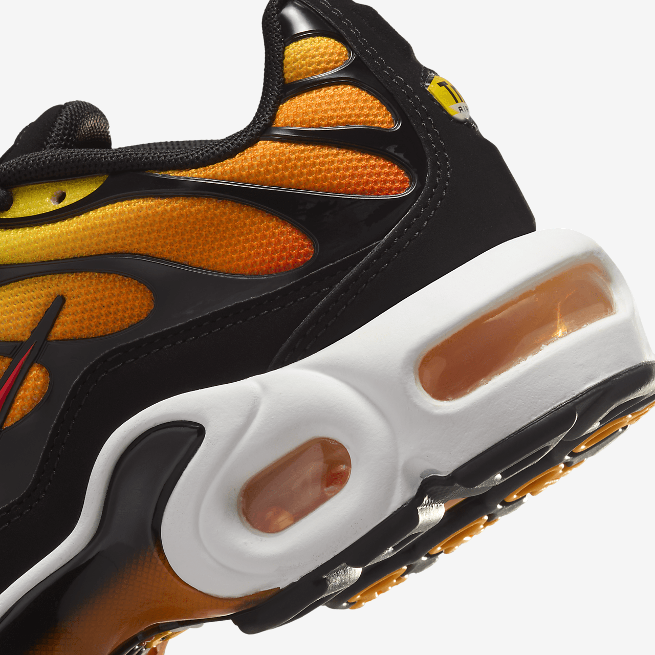 Nike Air Max Plus sneaker Zwart/Bright Ceramic/Resin/Pimento