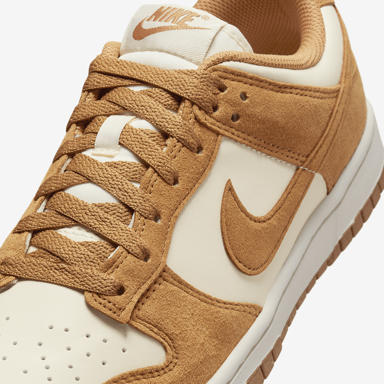 Nike Dunk Low sneaker Coconut Milk/Sail/Flax