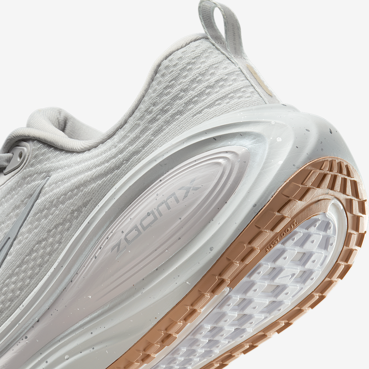 Nike Vomero sneaker Vast Grey/Off White/Hemp/Wolf Grey