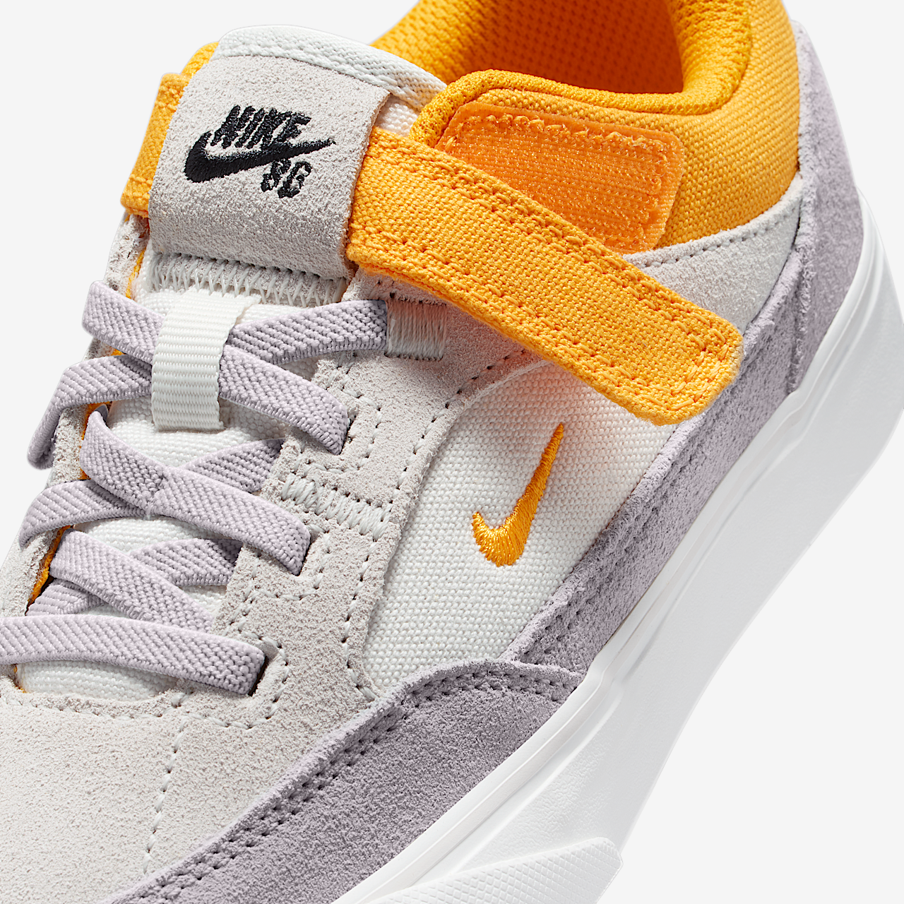 Nike  sneaker Platinum Tint/Wolf Grey/Summit White/University Gold