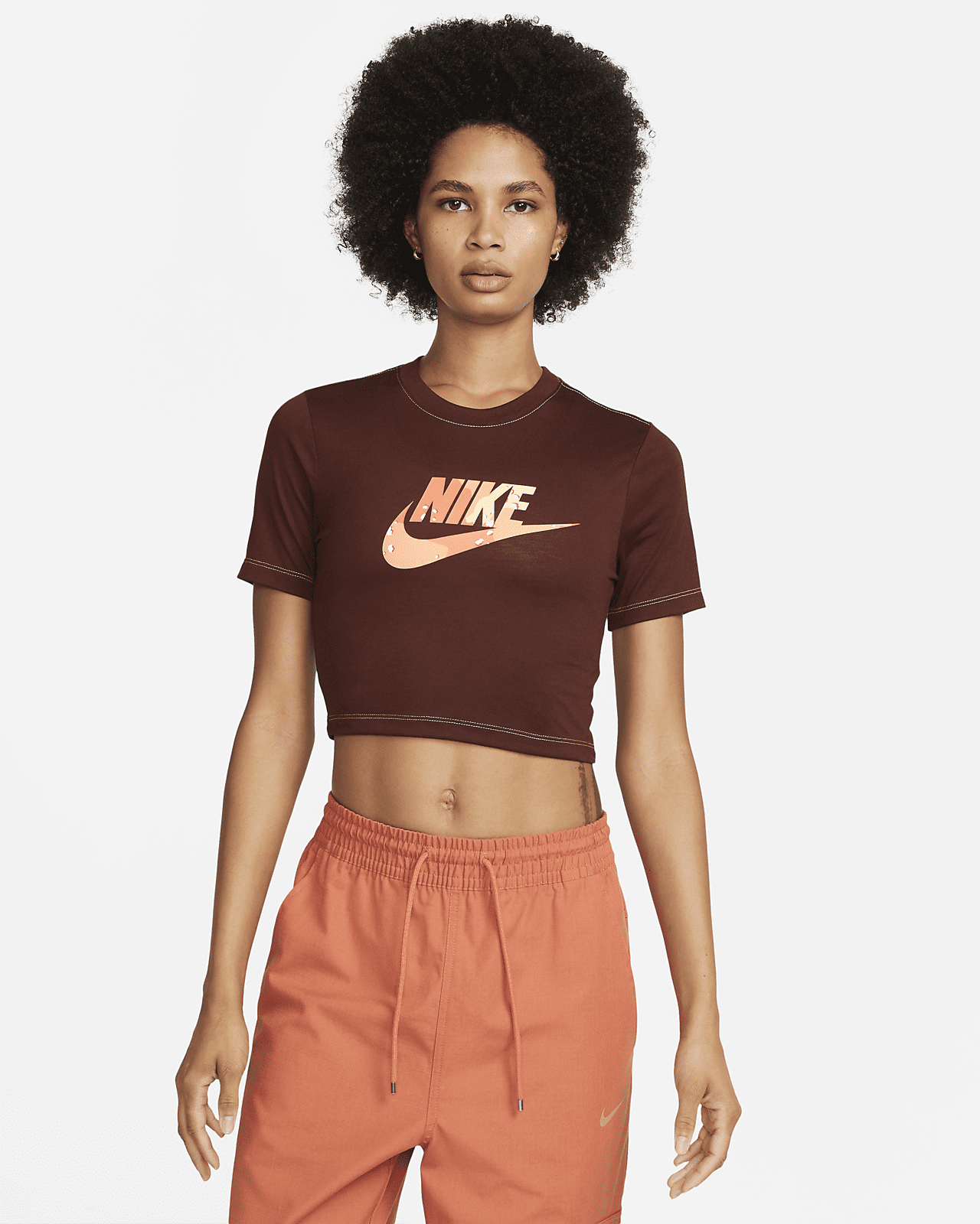 Женская футболка Nike Sportswear по цене 4850.0 | Sneaks.kg