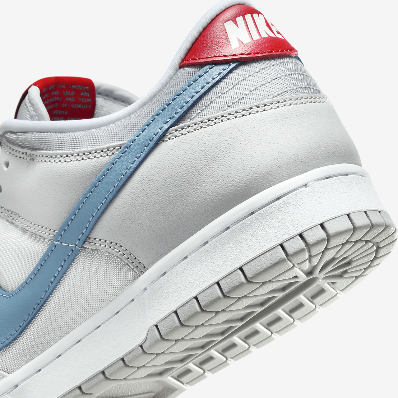 Nike Dunk Low sneaker Metallic Silver/Neutral Grey/Flat Silver/Aegean Storm