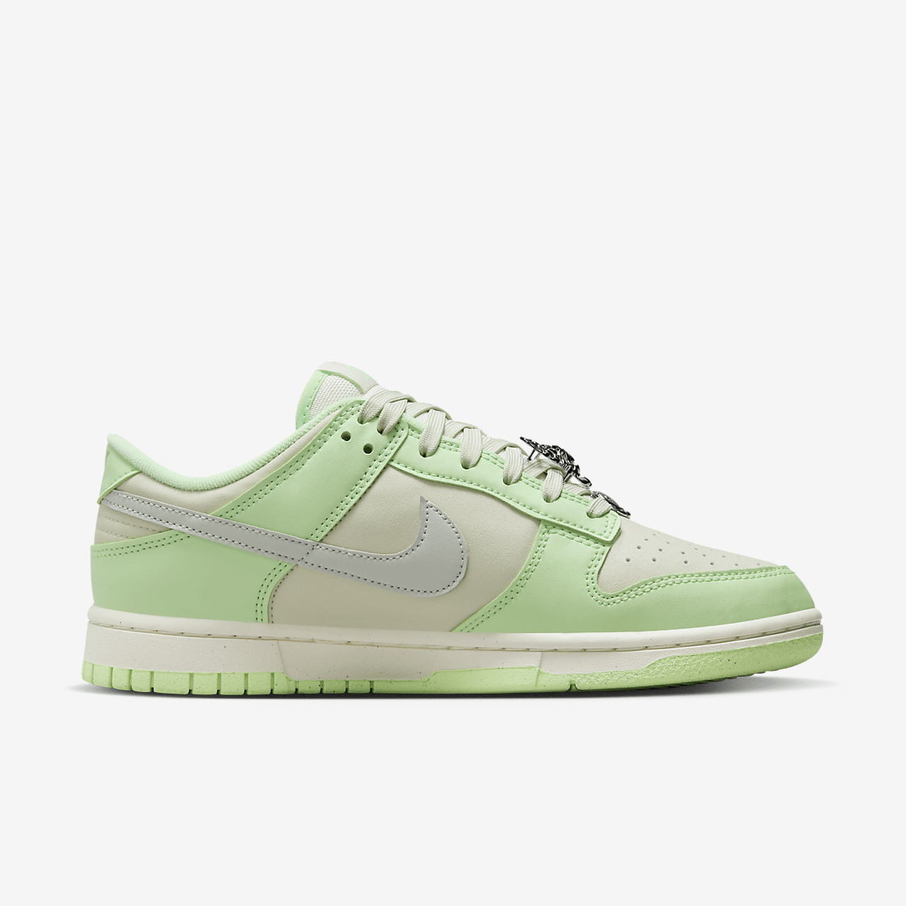 Nike Dunk Low sneaker Sea Glass/Vapor Green/Sail/Light Silver