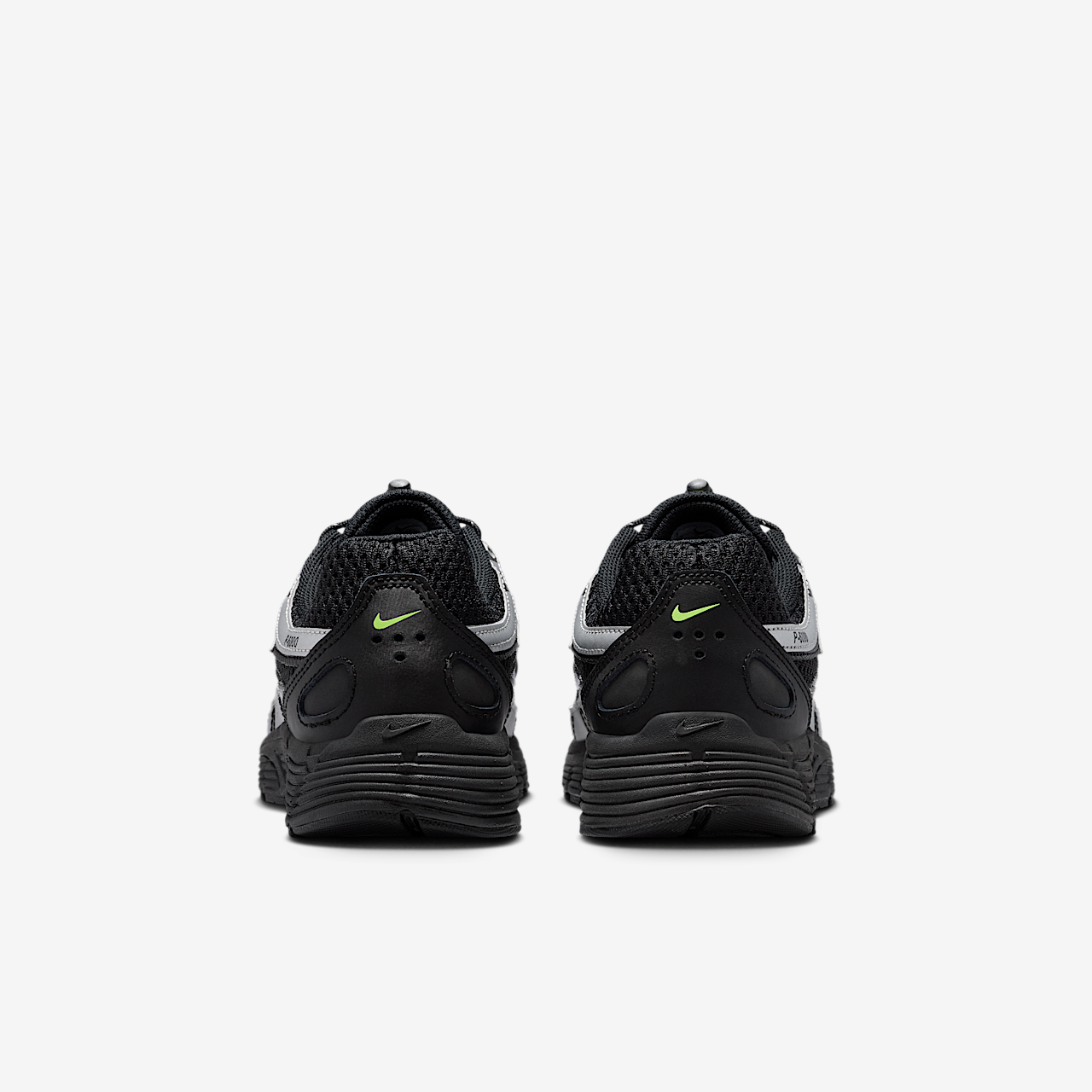 Nike P-6000 sneaker Zwart/Metallic Silver/Volt Ice/Zwart