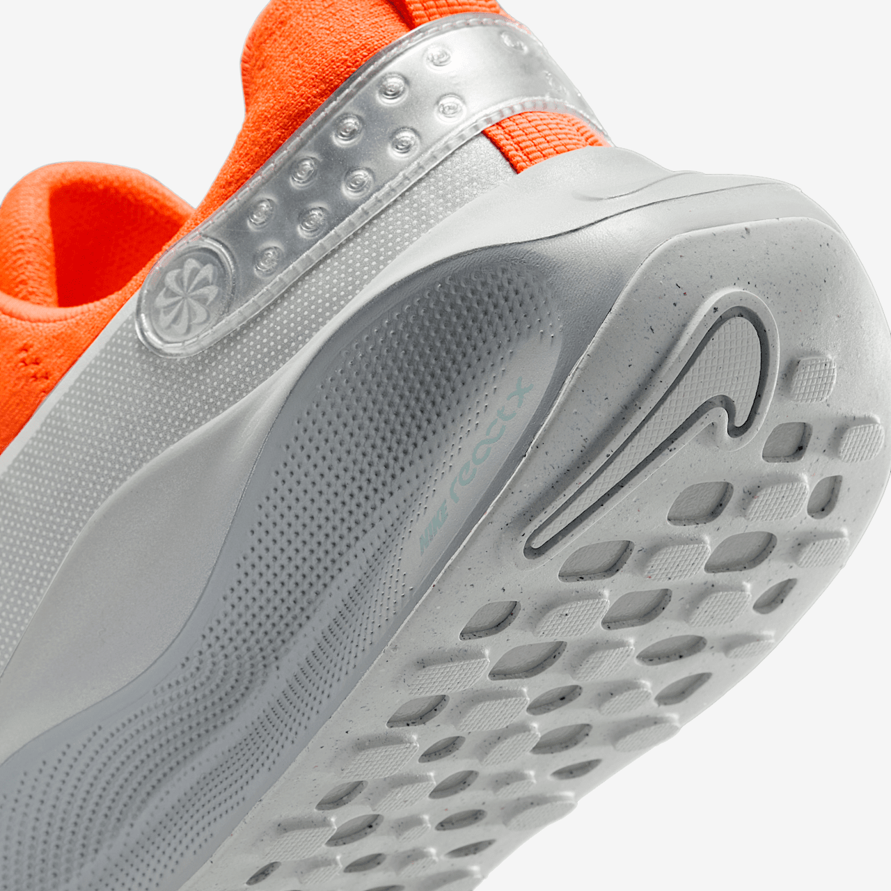 Nike  sneaker Hyper Crimson/Light Silver/Photon Dust/Metallic Silver