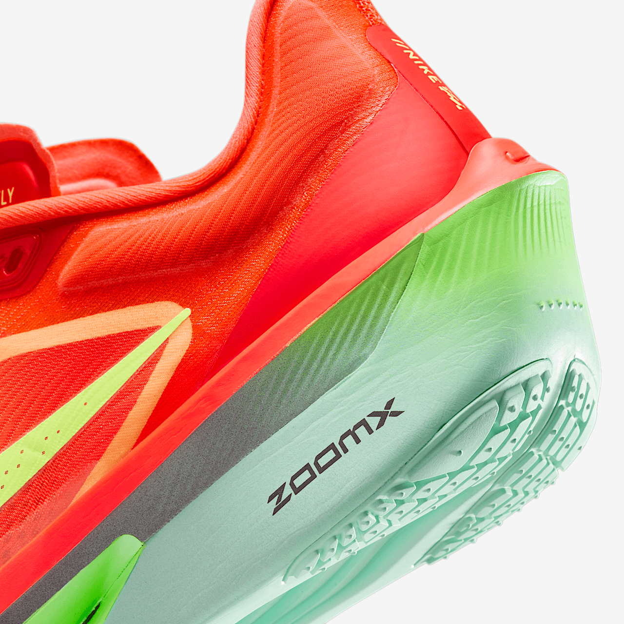 Nike  sneaker Bright Crimson/Lime Blast/Mint Foam/Cave Purple
