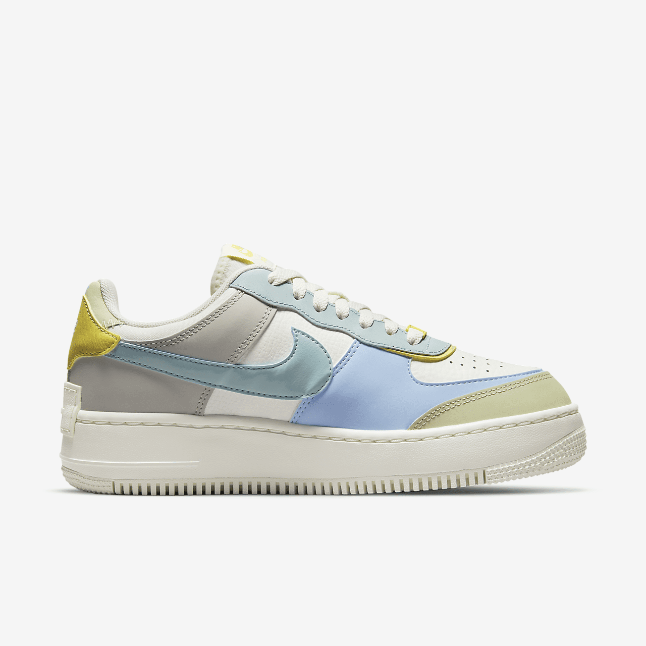 Nike  sneaker Sail/Light Marine/Olive Aura/Ocean Cube