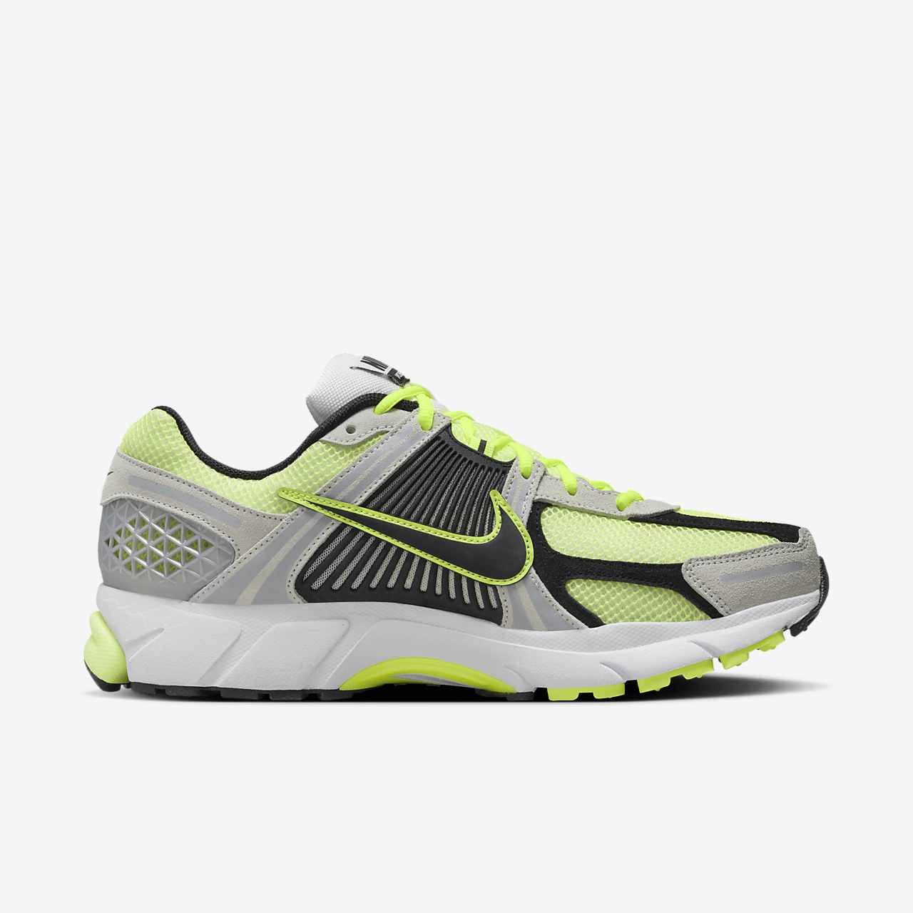 Nike Vomero sneaker Volt/Wit/Metallic Platinum/Zwart