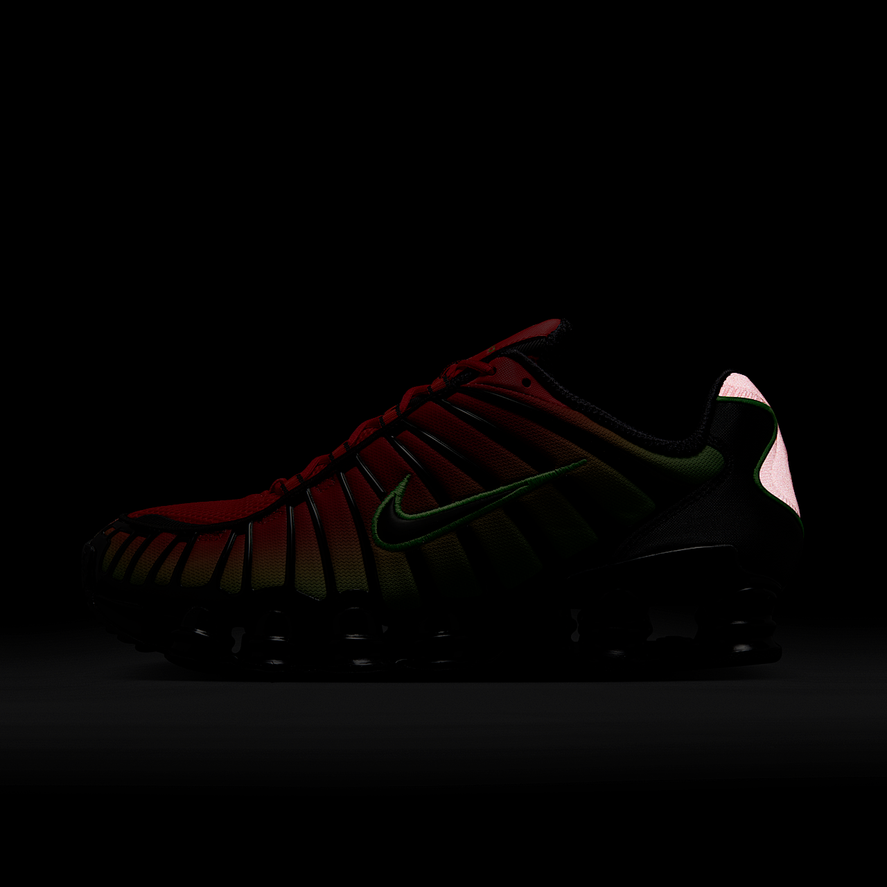 Nike Nike Shox sneaker Light Crimson/Green Strike/Zwart/Zwart